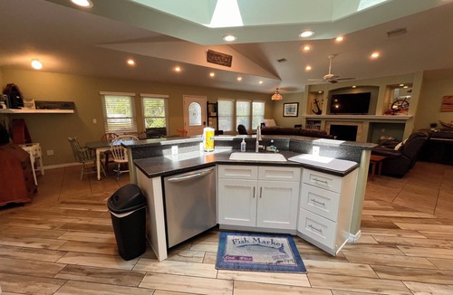 Homosassa House | The Fish House - AWESOME BOAT RAMP -Waterfront -Scalloping-Fishing