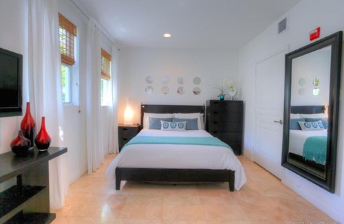 South Pointe Apartment | The Fountain 207 - One Bedroom Condominium