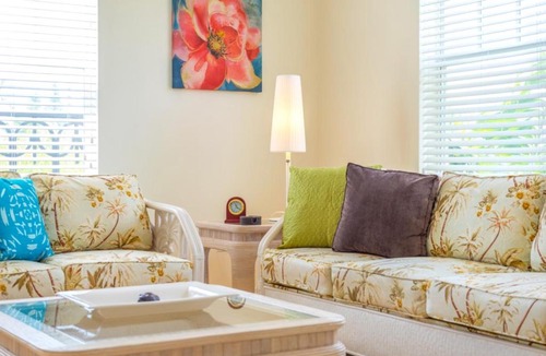 South Pointe Apartment | The Fountain 308 - One Bedroom Condominium