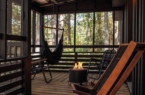 Rye Valley Cabin | The Goodday Getaway - cozy modern mountain cabin