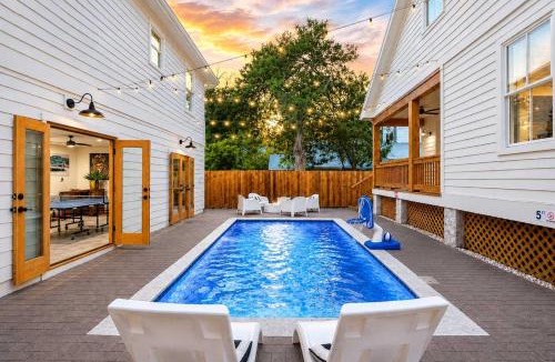 St. Augustine House | The Grand Augustine l Heated Pool l Walk to DNTN