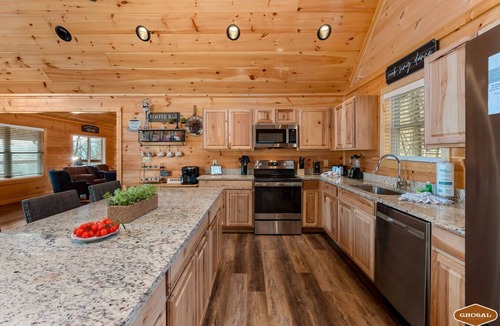 Sevierville Cabin | The Grand Haven — Weddings & Mountain Views