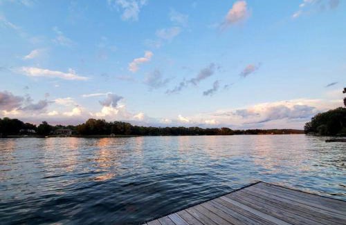 Inman House | The Great Escape - Lakefront Rental with Views