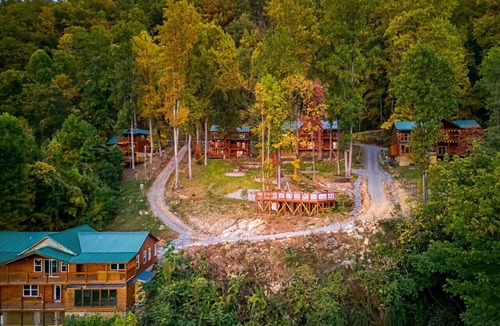 Sevierville Cabin | The Greatest Smoky Haven by Ghosal Luxury Lodging