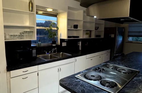 Stuart House | The Hideaway Haven