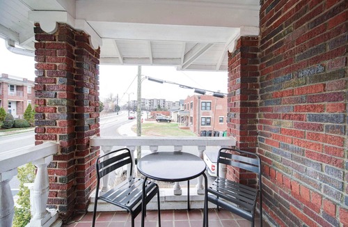 Charlotte Condo | The Home Collection: Hawthorne 1BR King Suite | Private Balcony | Walk to Novant