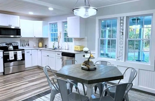Thomasville House | The Honeycomb Haven - 1 Mile to Downtown Thomasville