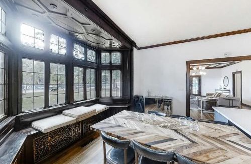 Eastwood House | The Howe House