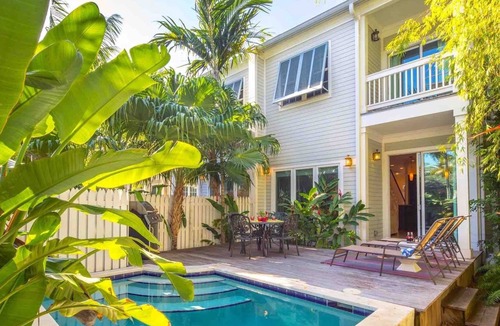 Old Town House | *THE IBIS & THE CRANE @ OLD TOWN* Compound Near Duval + LAST KEY SERVICES.