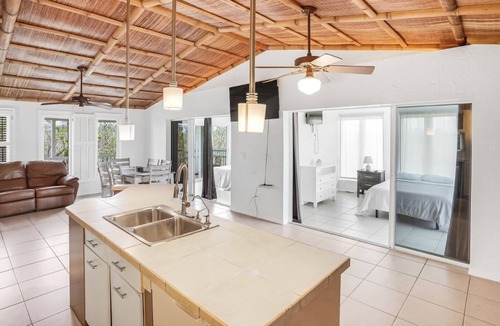 Cape Haze House | The Island Oasis.
