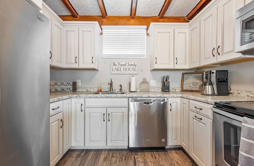 New River House | The Lake Effect House