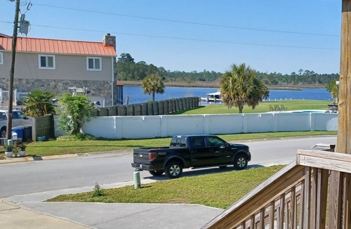 Jacksonville House | The Lakefront Suite At Beautiful Baywatch