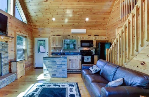Murphy Cabin | The Misty Blue Mountain Retreat