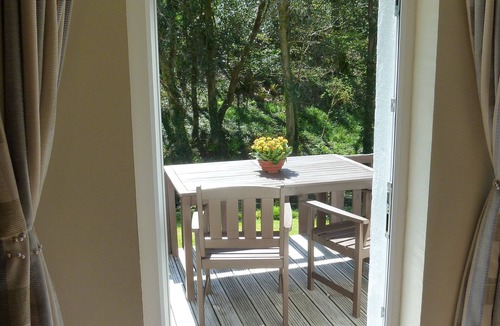 Saint Gennys Cottage | The Old Shippon, Crackington Haven, Bude, Cornwall, walk to the Beach Pub.