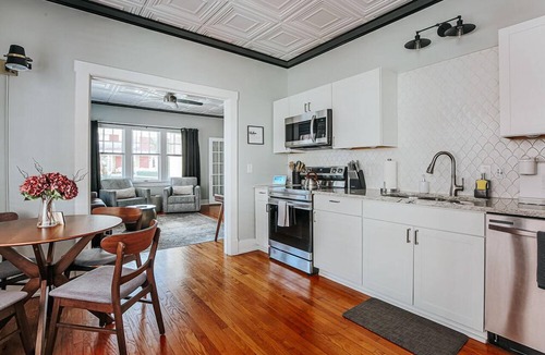 Staunton Apartment | The Overlook: Walk Downtown + City Views