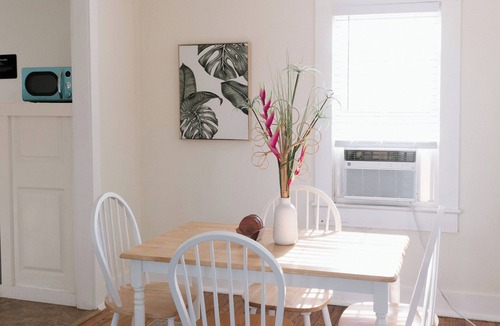 Downtown House | The Palm House- Downtown Pensacola