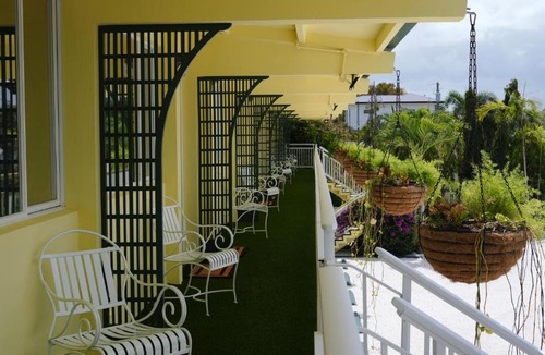 Southside Hotel | The Palm Rose