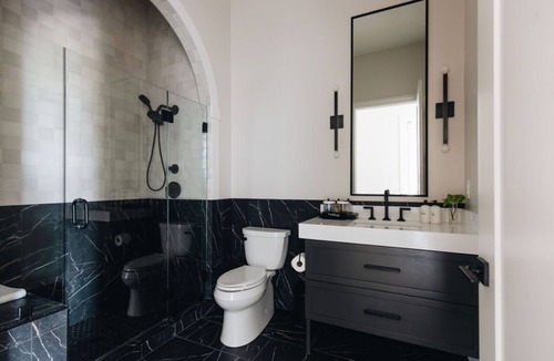 Prospect Hotel | The Perch at The Purple Martin is a 2 bed 2 bath unit in Norton Commons