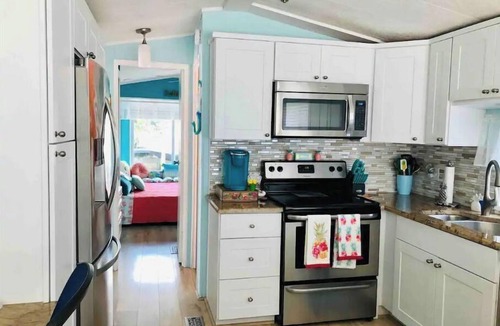 Hutchinson Island South House | The Pineapple Palace @ Windmill Village Resort