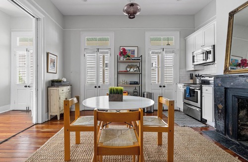 Cannonborough Elliotborough House | The Queens Palace | 8 Bedrooms in Charleston!
