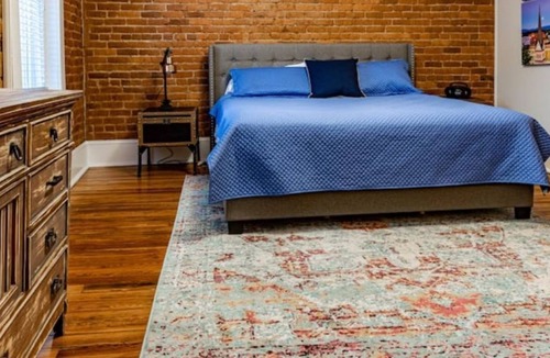 Roanoke Apartment | The Railhouse Loft. Central Downtown Location