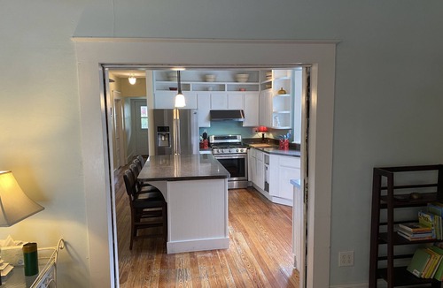 Umatilla House | The Rose on Lakeside nMount Dora-Umatillan4 Bedrooms n2 1/2 bathrooms nSleeps 10