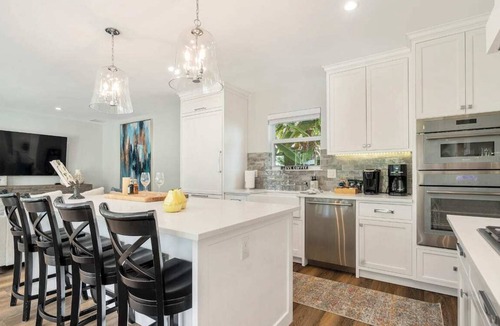 Southside Villa | The Sapphire Villa - LUX 5 Bed