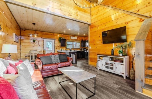 Sevierville Cabin | The Smokies Dream Lodge – Indoor Pool+Hot Tub & Epic Fun!
