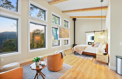 Clyde Villa | The Spruce Villa where luxury meets nature