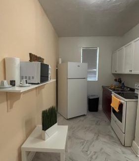 East Little Havana Apartment | The Studio 6 Little Havana Walk to Marlins Stadium
