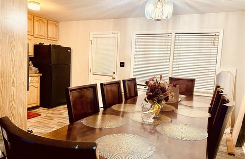 Morrow House | The Suburban Sanctuary: Where Comfort Meets Convenience 8BDS@ALT