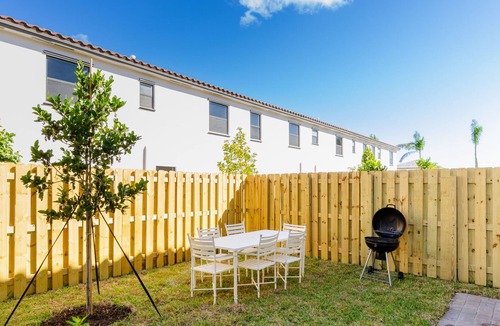 Princeton House | The Sunnyside Glamorous Home 4BR New MIA
