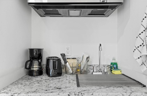 South Miami Apartment | The Sunset Inn-South Miami