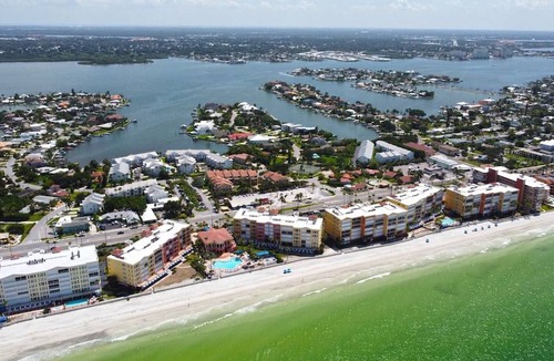 North Redington Beach Condo | The Tides Beach Club Unit 531