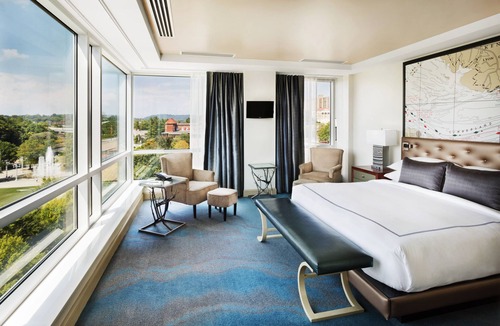 Downtown Knoxville Hotel | THE TENNESSEAN Hotel