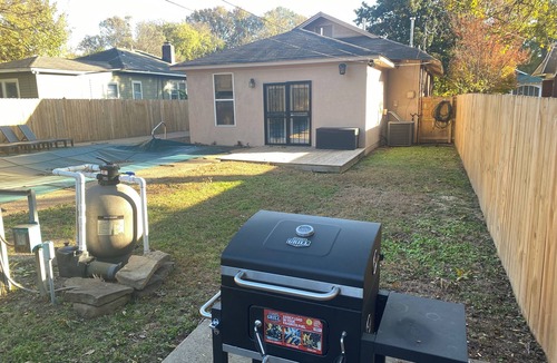 Cooper-Young Historic District House | The Tiger Den - No fees! Cooper-Young District. Safe & ideal location