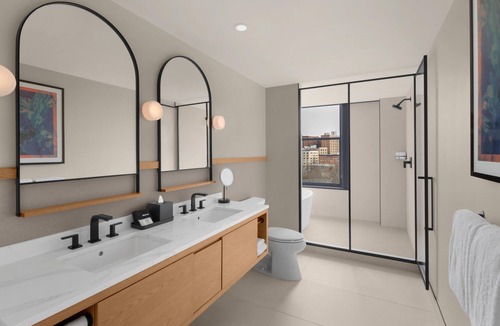Downtown Chattanooga Hotel | The Waymark Chattanooga, Tapestry Collection By Hilton