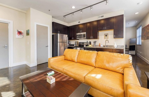 Roanoke Apartment | The West End Flats