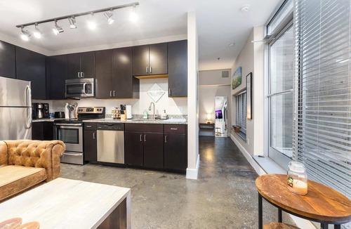Roanoke Apartment | The West End Flats