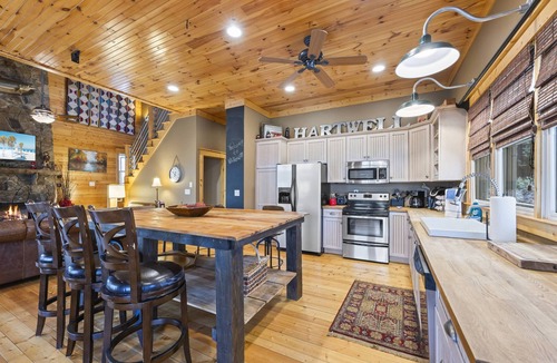 Lavonia House | The Willow Lake House