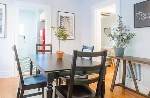 Riverside Apartment | This duplex is a 2 bedroom(s), 1 bathrooms, located in Jacksonville, FL.
