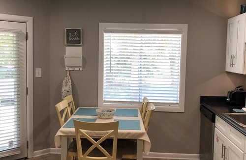 Eastpoint Apartment | Three Little Birds cozy cottage 10 min from St. George Island and Apalachicola!