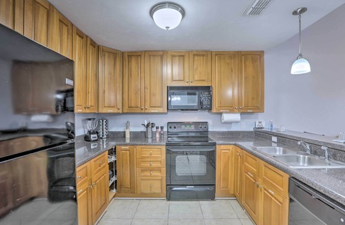 Tallahassee House | Tidy Tallahassee Townhome ~ 7 Mi to Downtown!