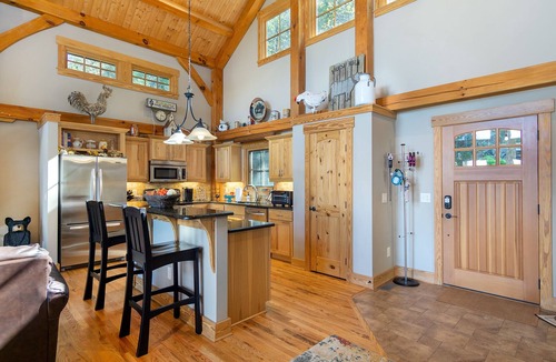 Old Fort House | Timber Hideaway | Pet-Friendly Timber Frame Home with Hot Tub & Views!