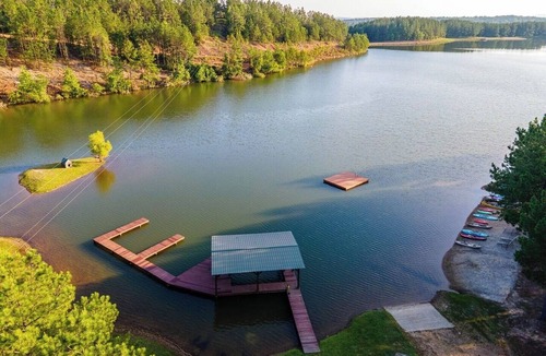 Amity RV Rental | Timber Lodge Ranch - RV Space 1