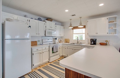 Ochlockonee Bay House | Tiny Tides Waterfront Cottage