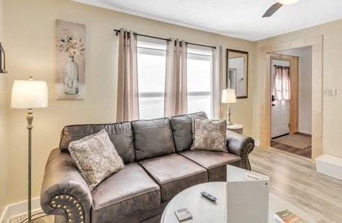 Toccoa Cottage | Toccoa House (2-Bedroom Cottage) - Handicap accessible - Pets Allowed by RedAwning