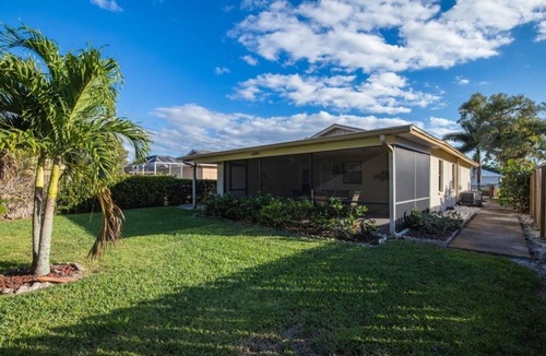 Naples Park House | Top‘s Naples Park Home, sleeps 6 (+ toddler), close to beach, near all!