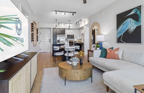 West Palm Beach Apartment | TortoiseOne 2BD 17 - Two Bedroom Apartment, Sleeps 4