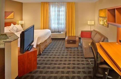 Weston Hotel | TownePlace Suites by Marriott Fort Lauderdale Weston